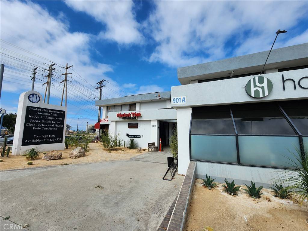 Redondo Beach, CA 90277,901 Pacific Coast Hwy. #A200