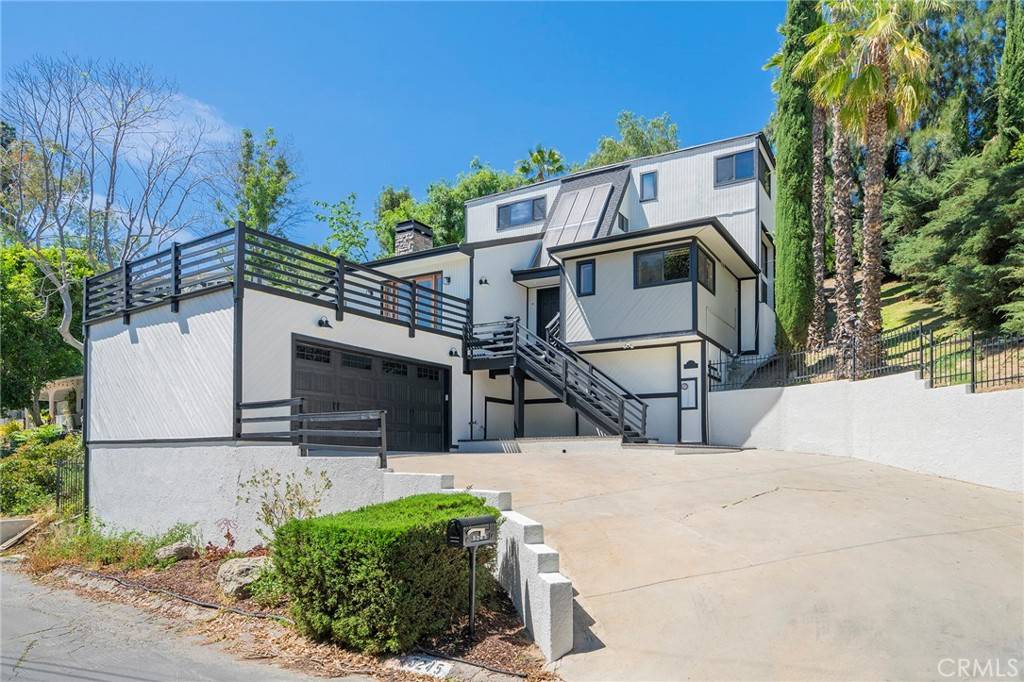 Woodland Hills, CA 91364,5245 Elvira RD