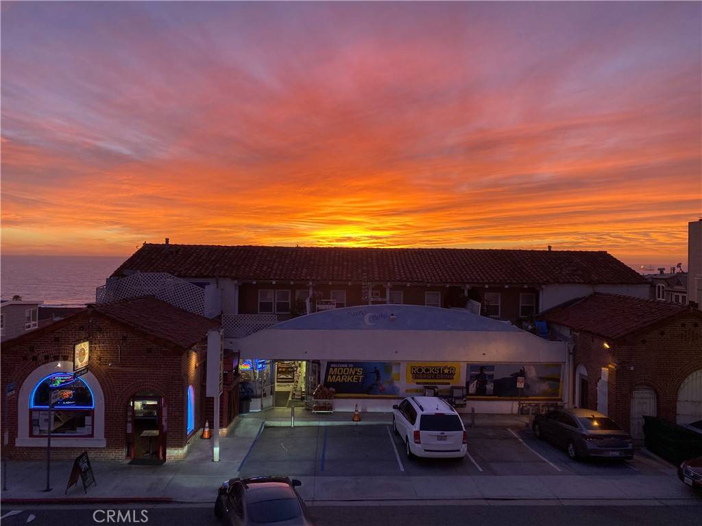 Manhattan Beach, CA 90266,3309 Highland Ave.