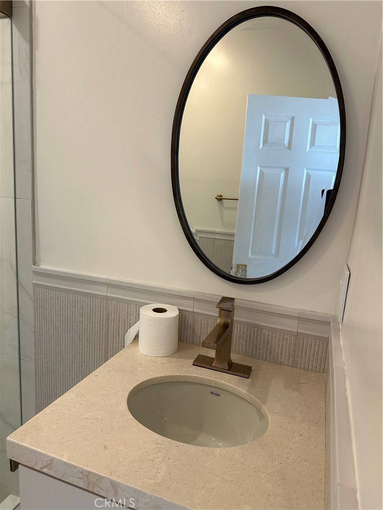 Manhattan Beach, CA 90266,3309 Highland Ave.