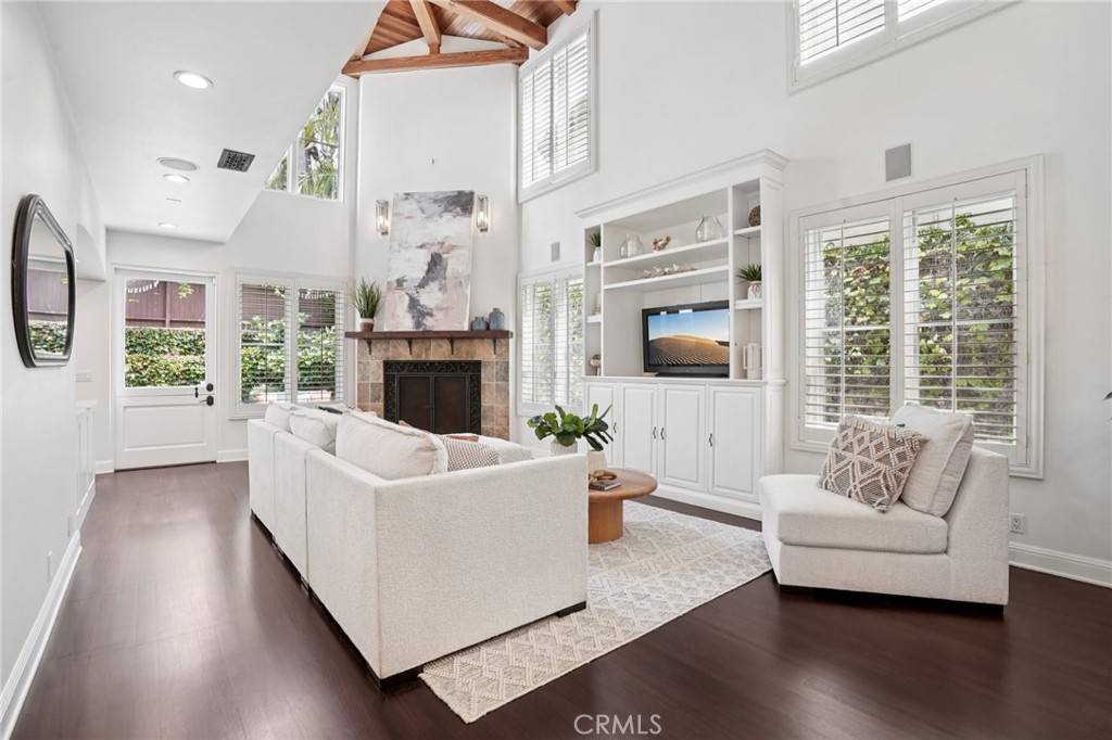 Manhattan Beach, CA 90266,587 26th ST