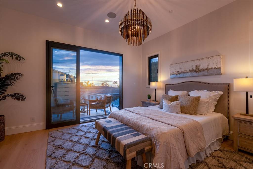 Manhattan Beach, CA 90266,3609 Oak AVE