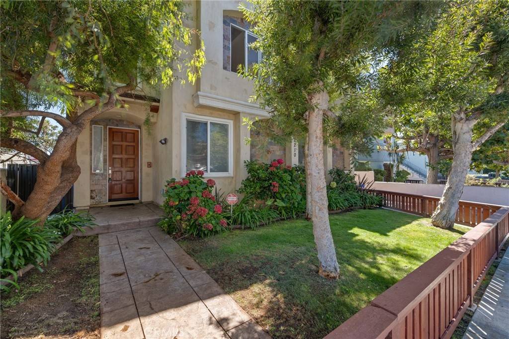 Redondo Beach, CA 90278,2210 Mathews AVE #A