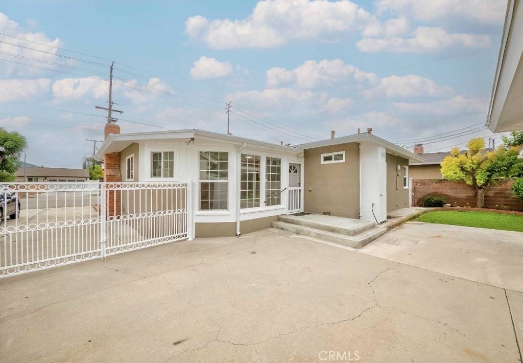 Long Beach, CA 90815,6809 E Stearns ST