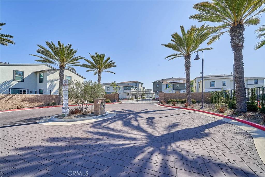 Harbor City, CA 90710,1202 Clipper LN