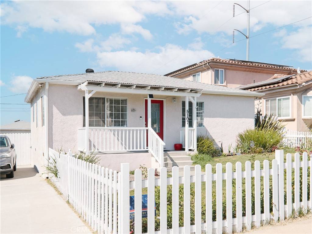 Hawthorne, CA 90250,5107 W 138th ST