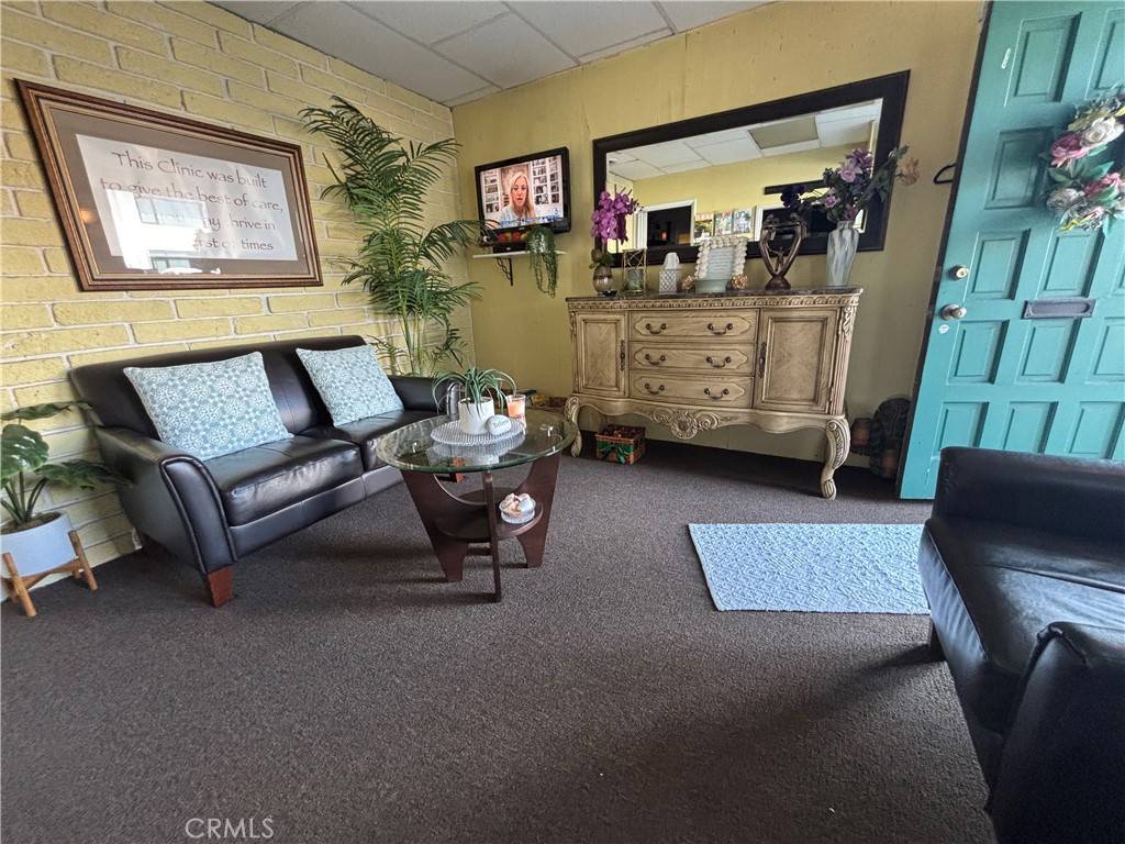 Manhattan Beach, CA 90266,806 Manhattan Beach BLVD #105