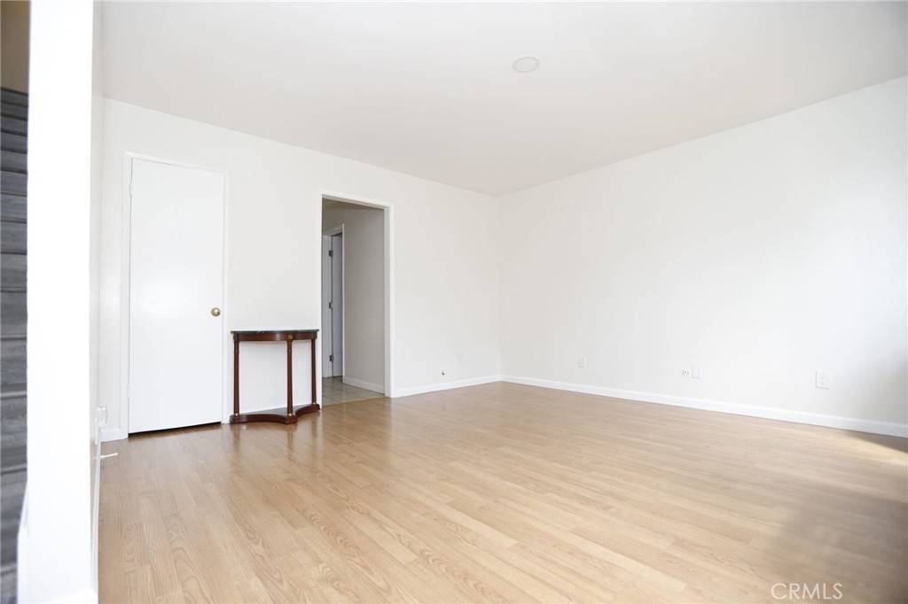 Carson, CA 90745,50 Paradise S