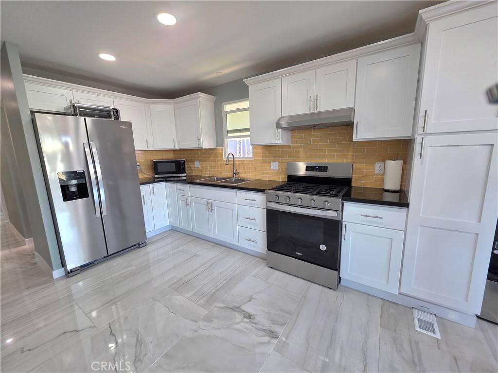 Gardena, CA 90248,17705 N Western #92