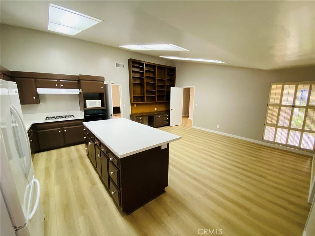 Rancho Palos Verdes, CA 90275,7023 Starstone DR