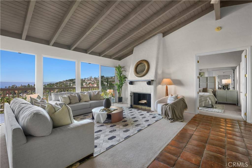 Palos Verdes Estates, CA 90274,1308 Via Coronel