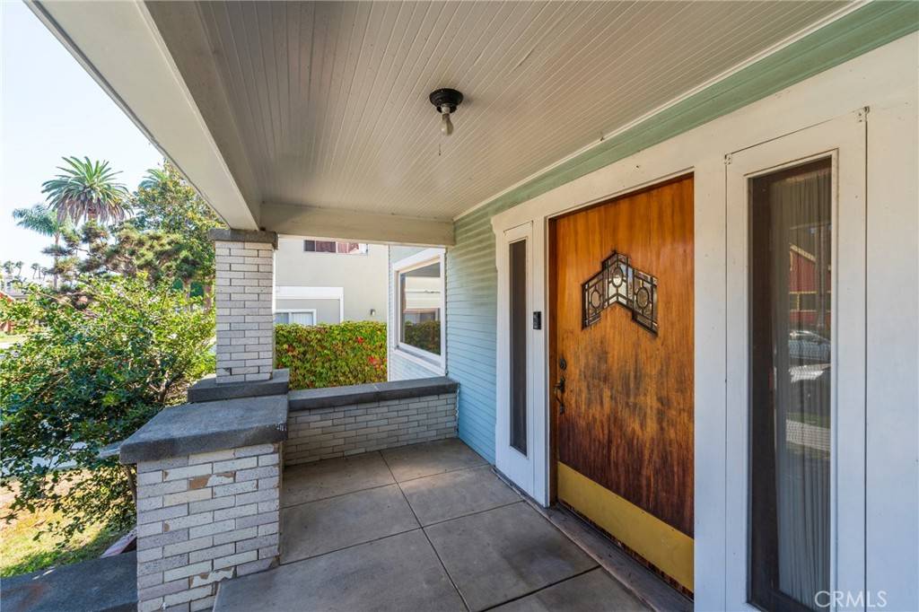 Long Beach, CA 90803,215 Mira Mar AVE
