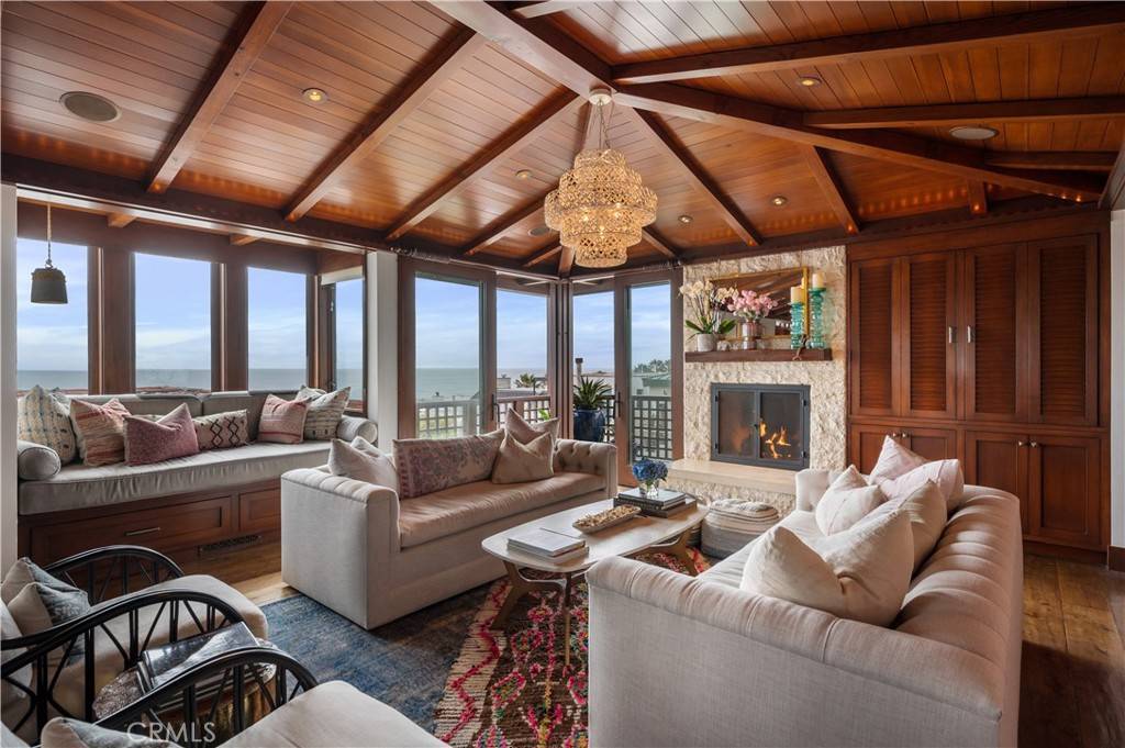 Manhattan Beach, CA 90266,126 4th ST
