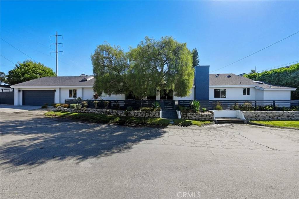 Manhattan Beach, CA 90266,3616 Laurel AVE