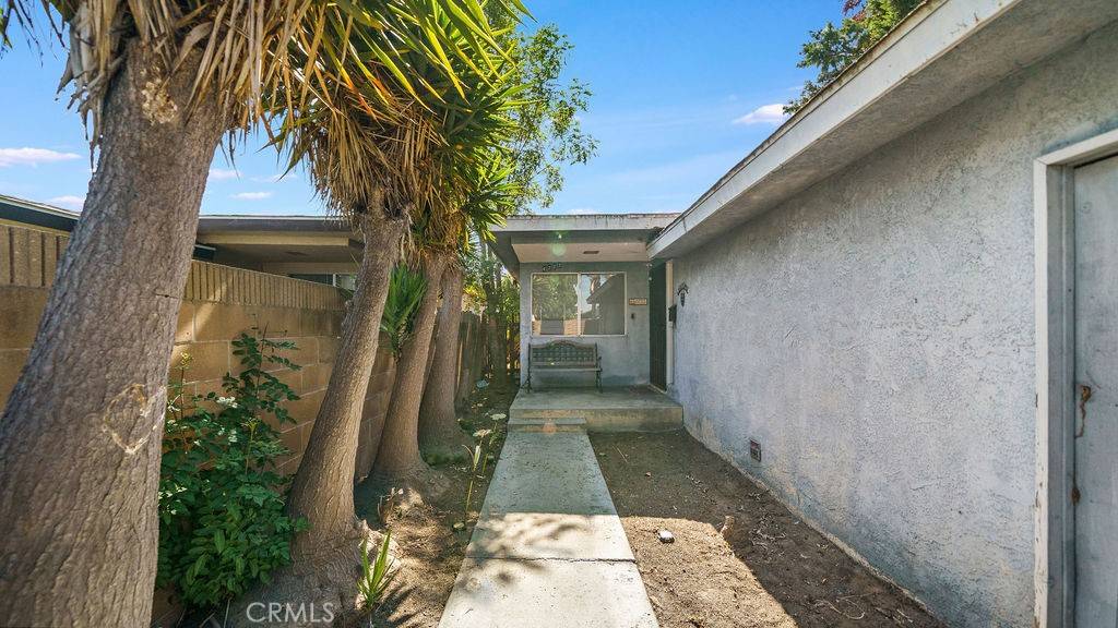 Lawndale, CA 90260,4222 W 156th