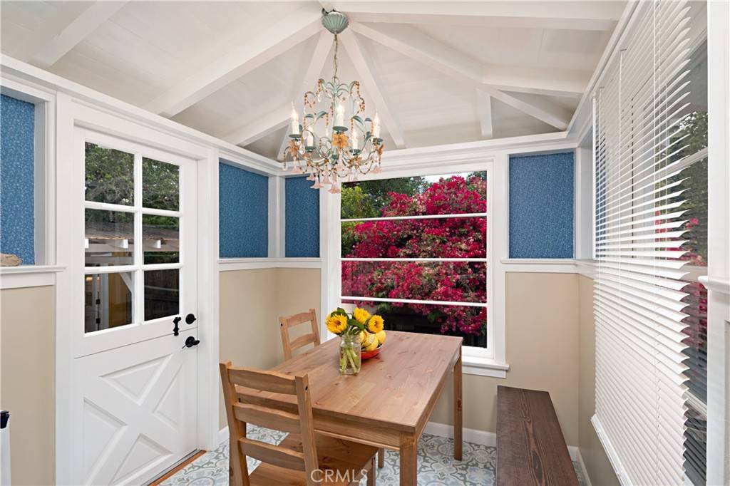 Montecito, CA 93108,540 540 Periwinkle LN