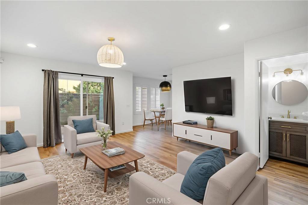 Hawthorne, CA 90250,14476 Arbor LN