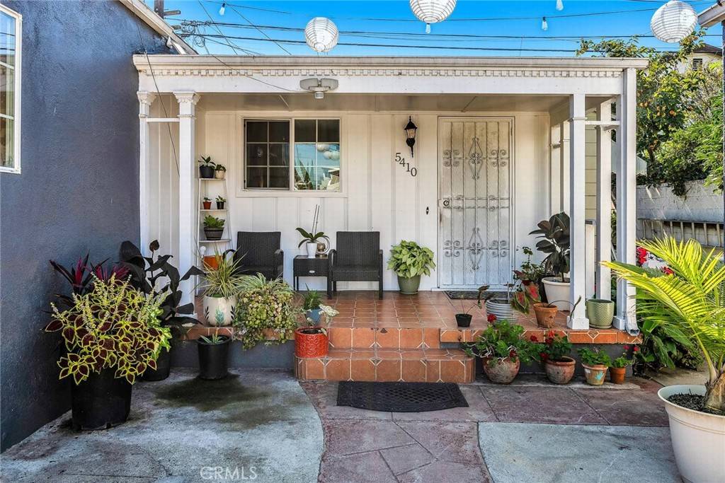 Los Angeles, CA 90016,5410 Smiley