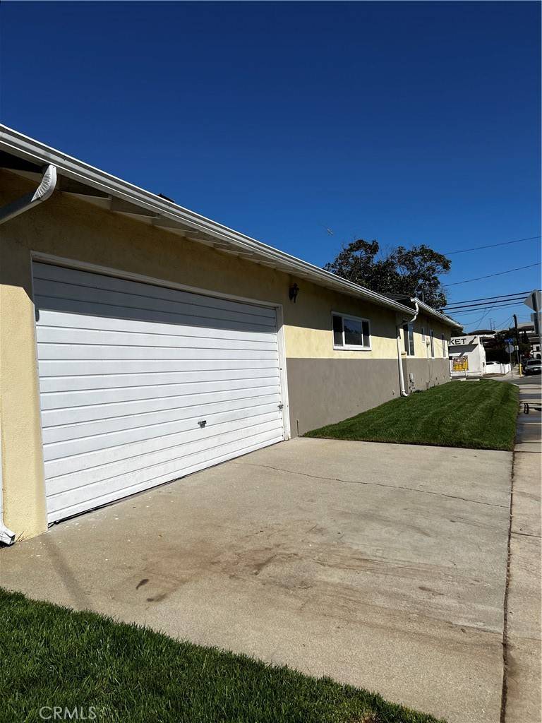 Torrance, CA 90502,22443 Meyler