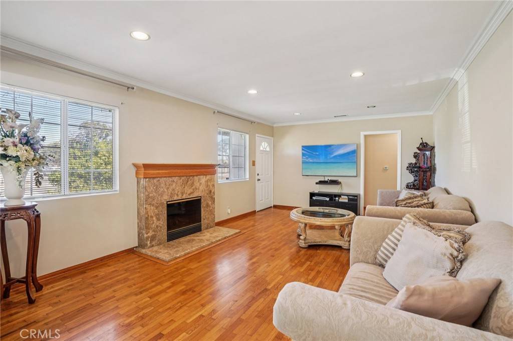 Gardena, CA 90249,2116 Marine AVE