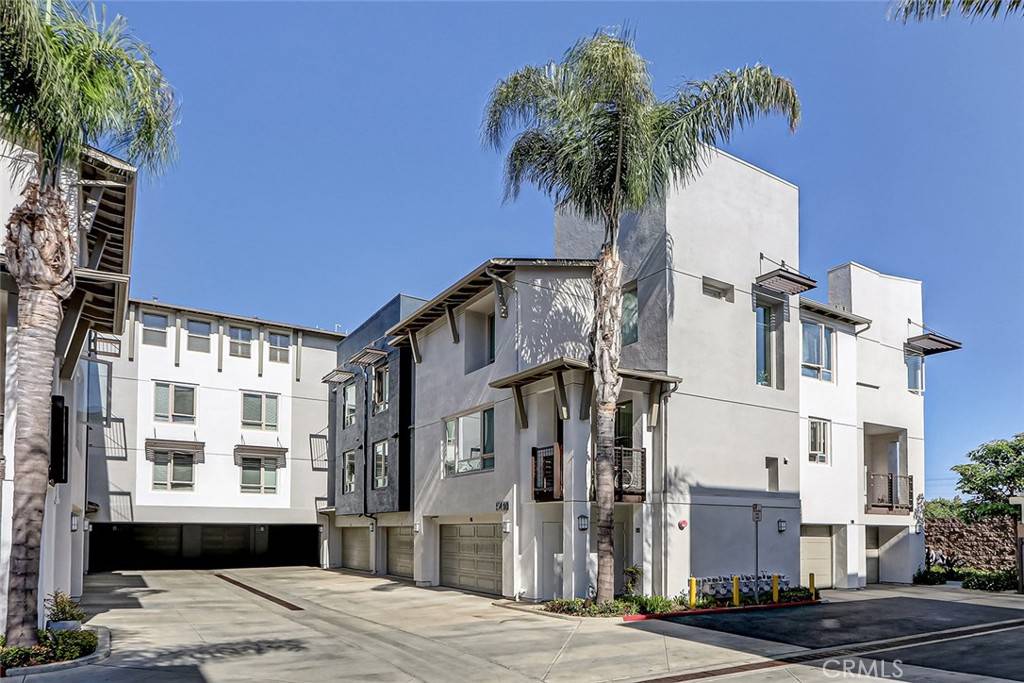 Hawthorne, CA 90250,5410 W 149th #12