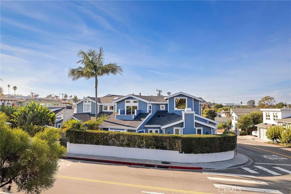 Manhattan Beach, CA 90266,557 21st ST