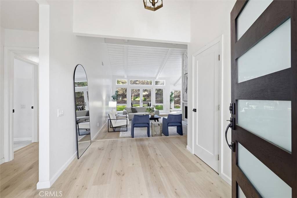 Pacific Palisades, CA 90272,17207 Avenida De La Herradura