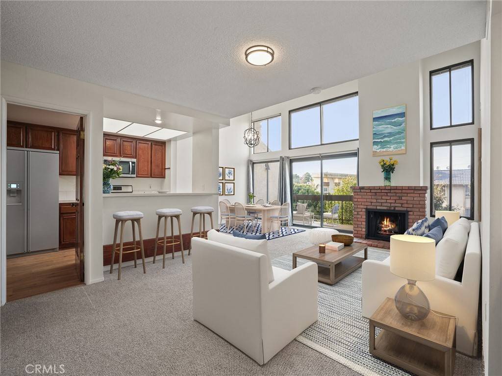 Playa Del Rey, CA 90293,8180 Manitoba ST #302