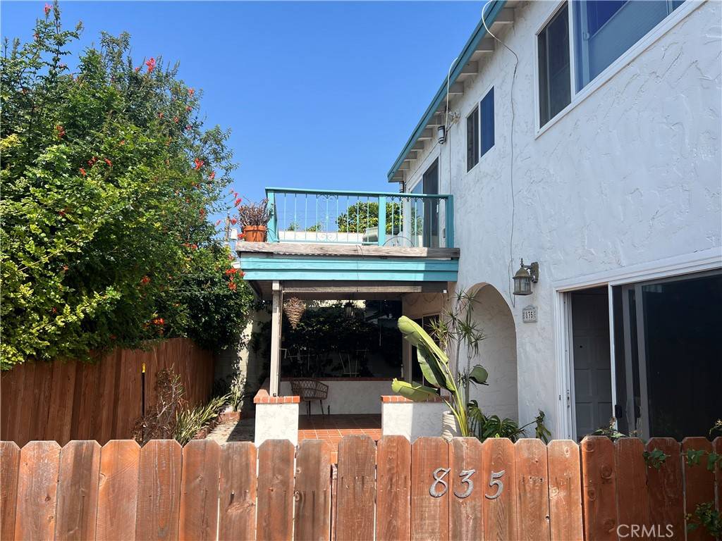 Hermosa Beach, CA 90254,835 13th ST