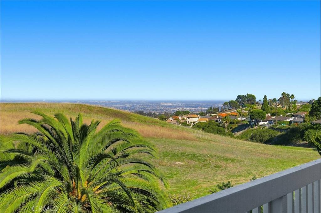 Rancho Palos Verdes, CA 90275,6045 Montemalaga DR