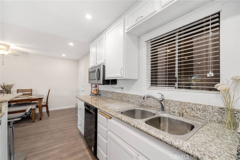 Long Beach, CA 90804,2507 E 15th #213