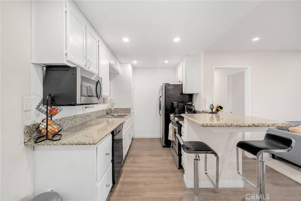 Long Beach, CA 90804,2507 E 15th #213