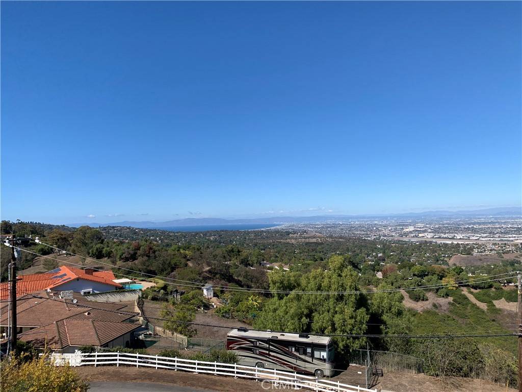 Rancho Palos Verdes, CA 90275,1 Martingale