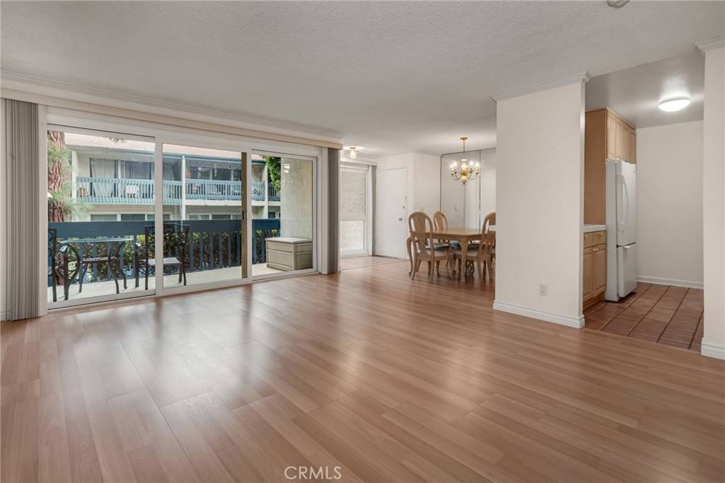 Redondo Beach, CA 90277,635 S Prospect #102