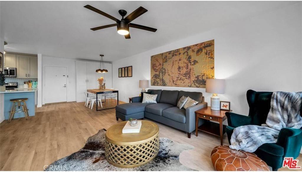 Playa Del Rey, CA 90293,7742 Redlands Street #H3025