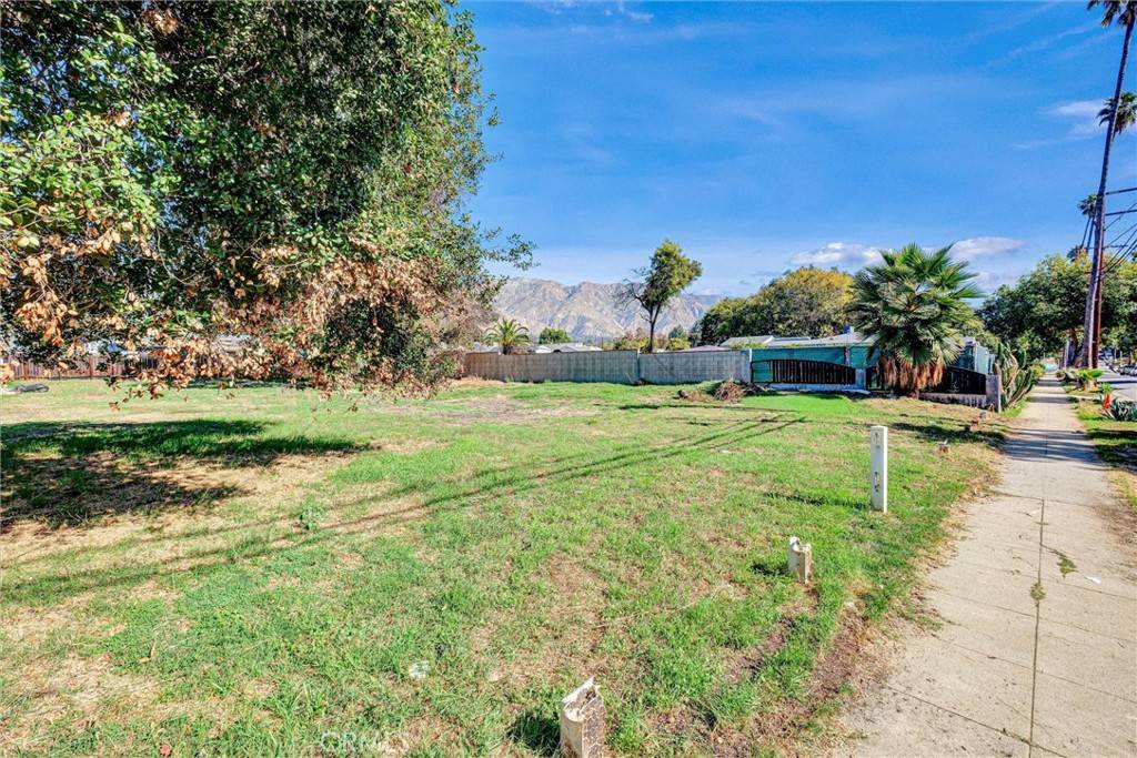 Pasadena, CA 91103,295 W Montana ST