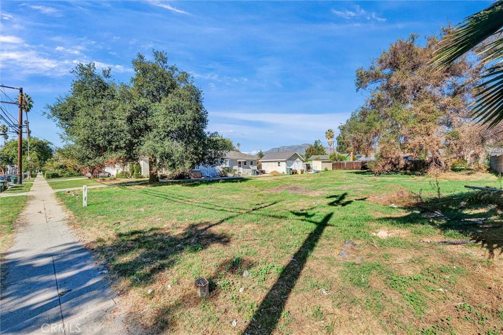 Pasadena, CA 91103,295 W Montana ST