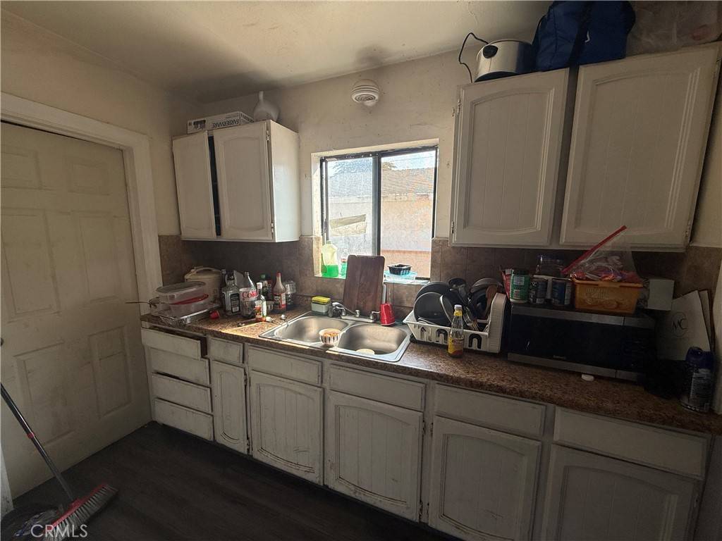 Wilmington, CA 90744,1057 N Neptune