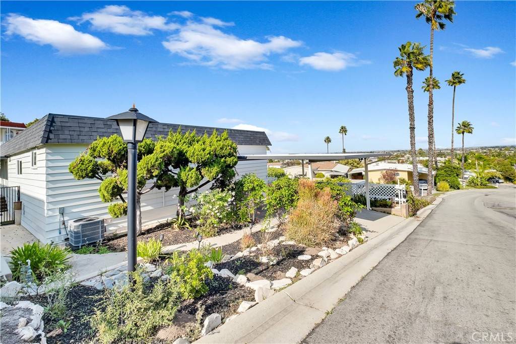 Torrance, CA 90505,2550 Pacific Coast Highway #224