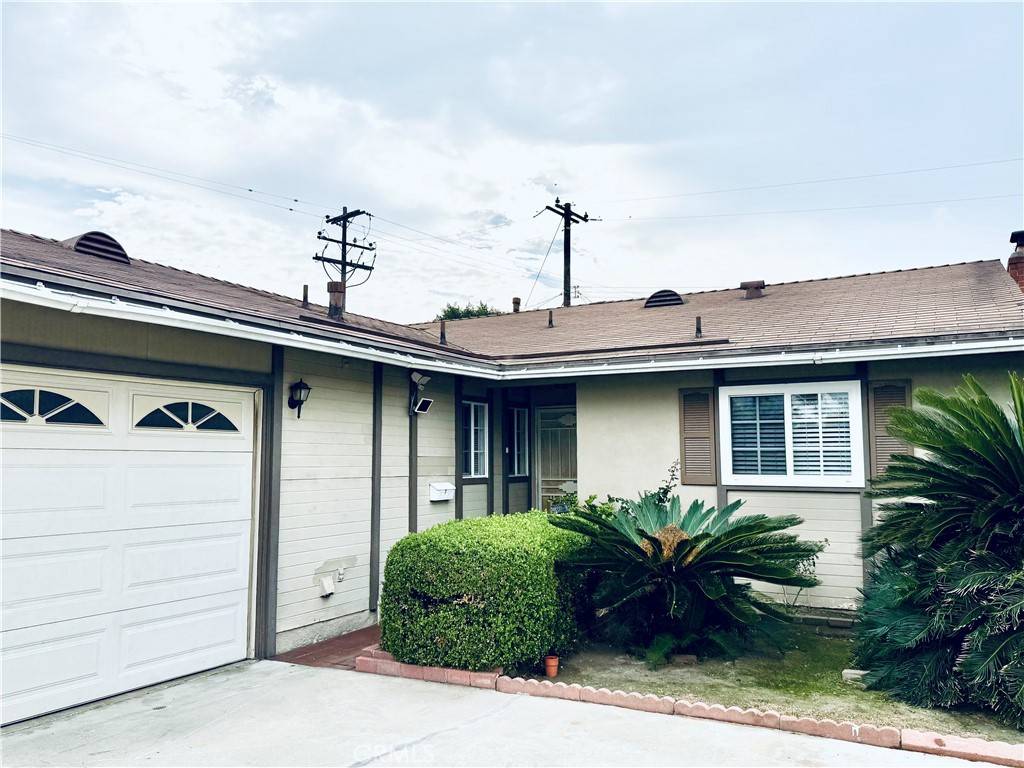 Carson, CA 90745,1866 E 213th