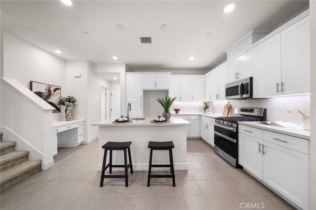 Fullerton, CA 92832,340 Via Amor PL