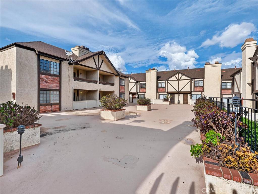 Gardena, CA 90248,1419 W 179th #9