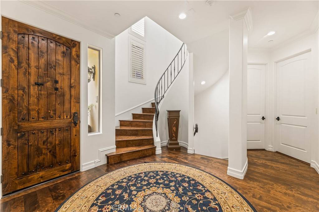 Redondo Beach, CA 90277,235 S Irena