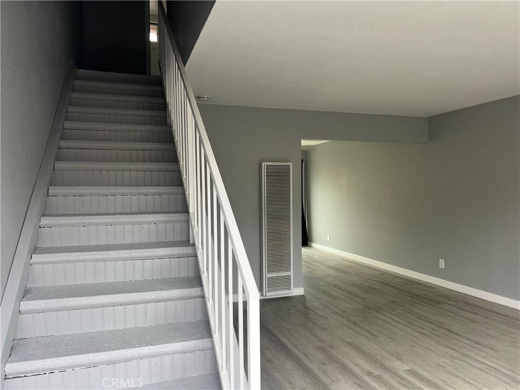 Long Beach, CA 90805,136 W 53rd ST #A