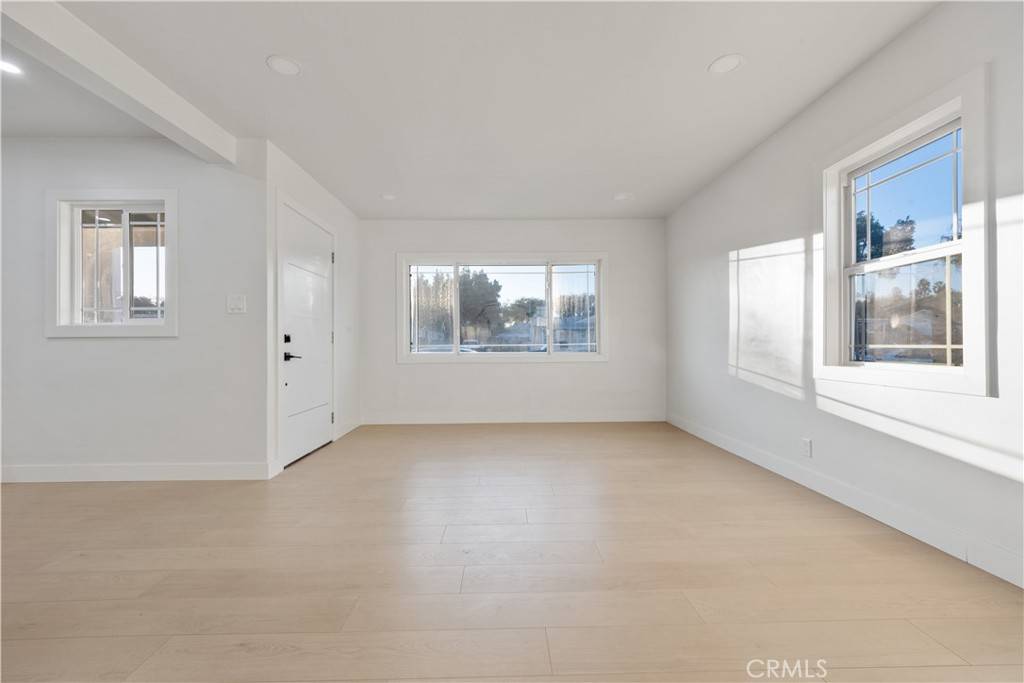 Los Angeles, CA 90059,2002 N Salinas