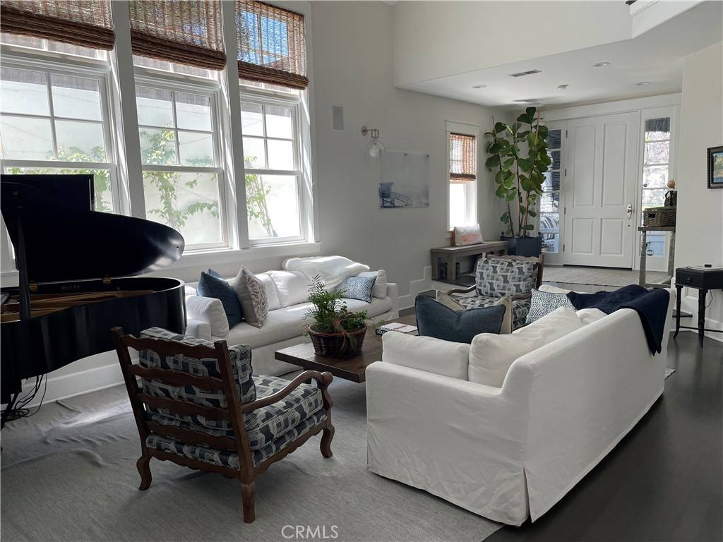 Manhattan Beach, CA 90266,840 18th