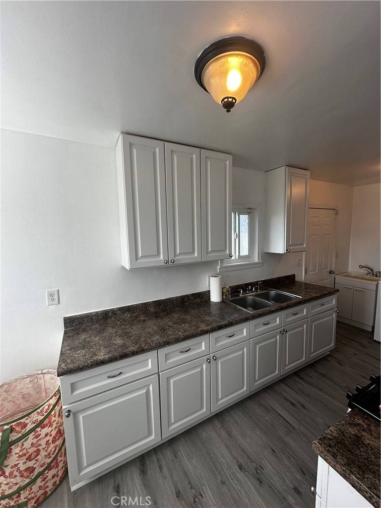 Carson, CA 90745,1047 E Spicer