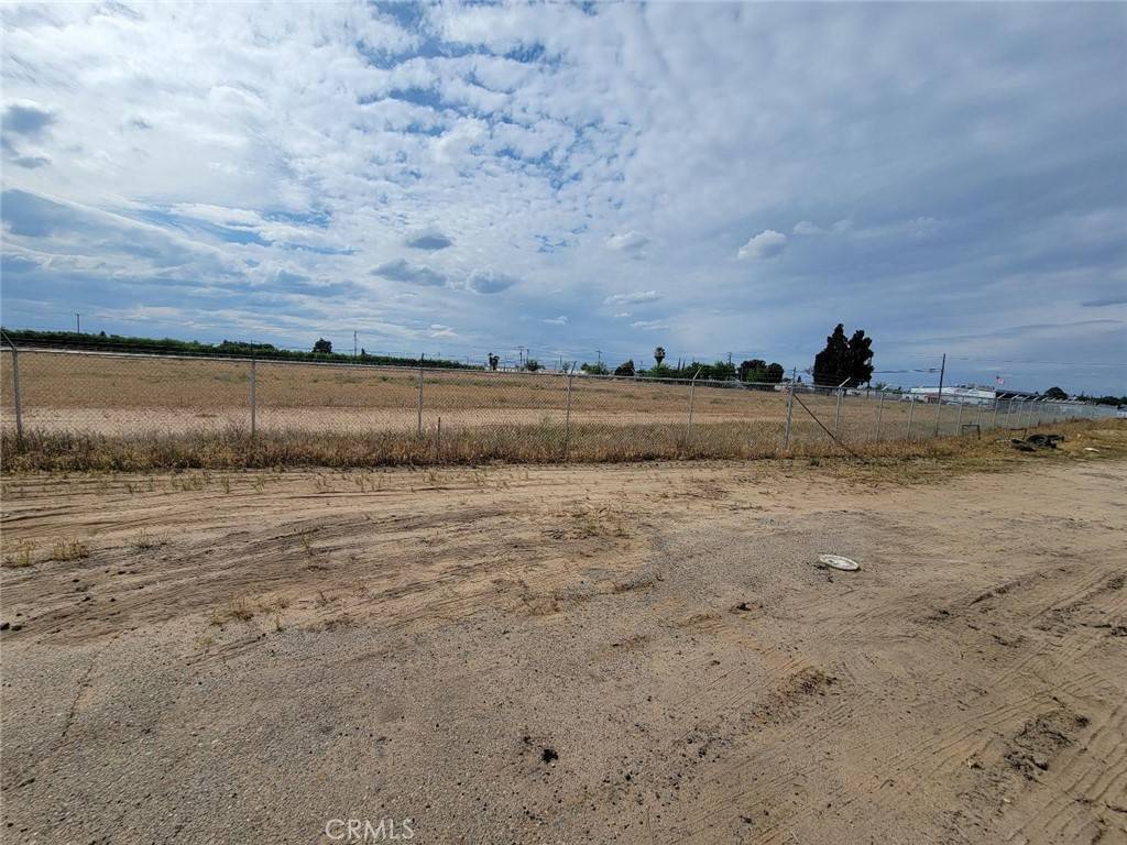 Fresno, CA 93706,1929 W Whites Bridge AVE