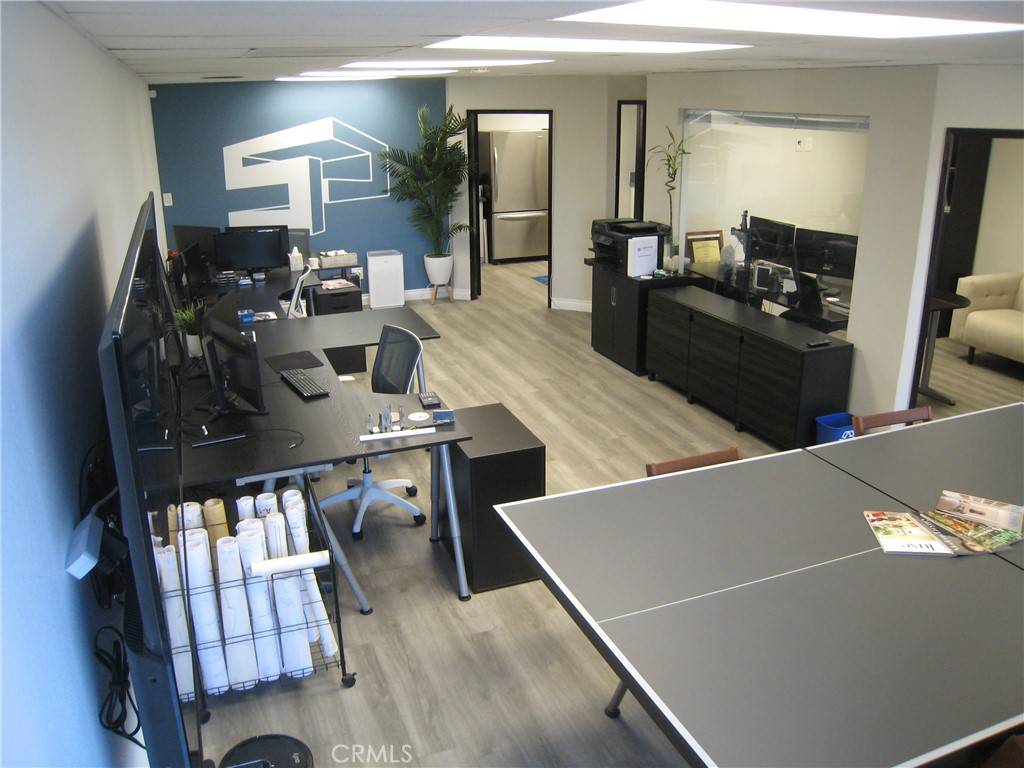 San Diego, CA 92123,4540 Kearny Villa RD #111