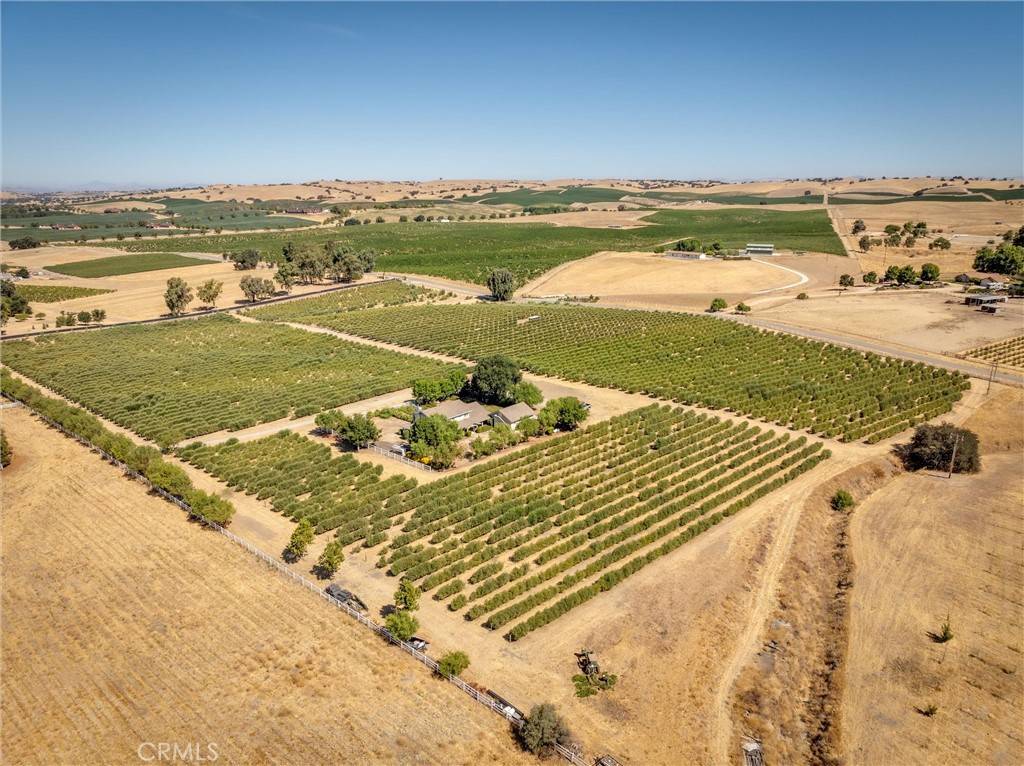Paso Robles, CA 93446,5055 Rancho La Loma Linda DR